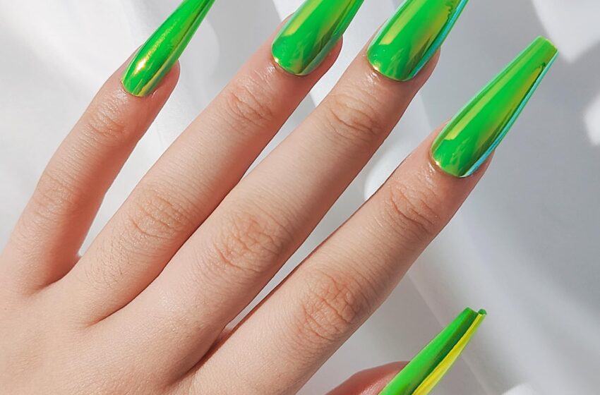  Shine in Minutes: My Review of the 24PCS Chrome Press on Holographic Coffin Nails