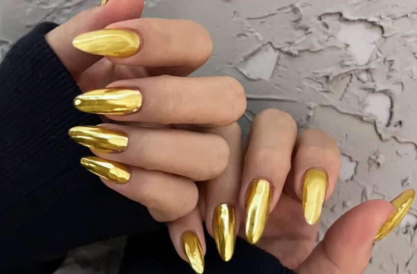  Light Gold Chrome Press-On Nails Review – Glamorous Nails in Minutes